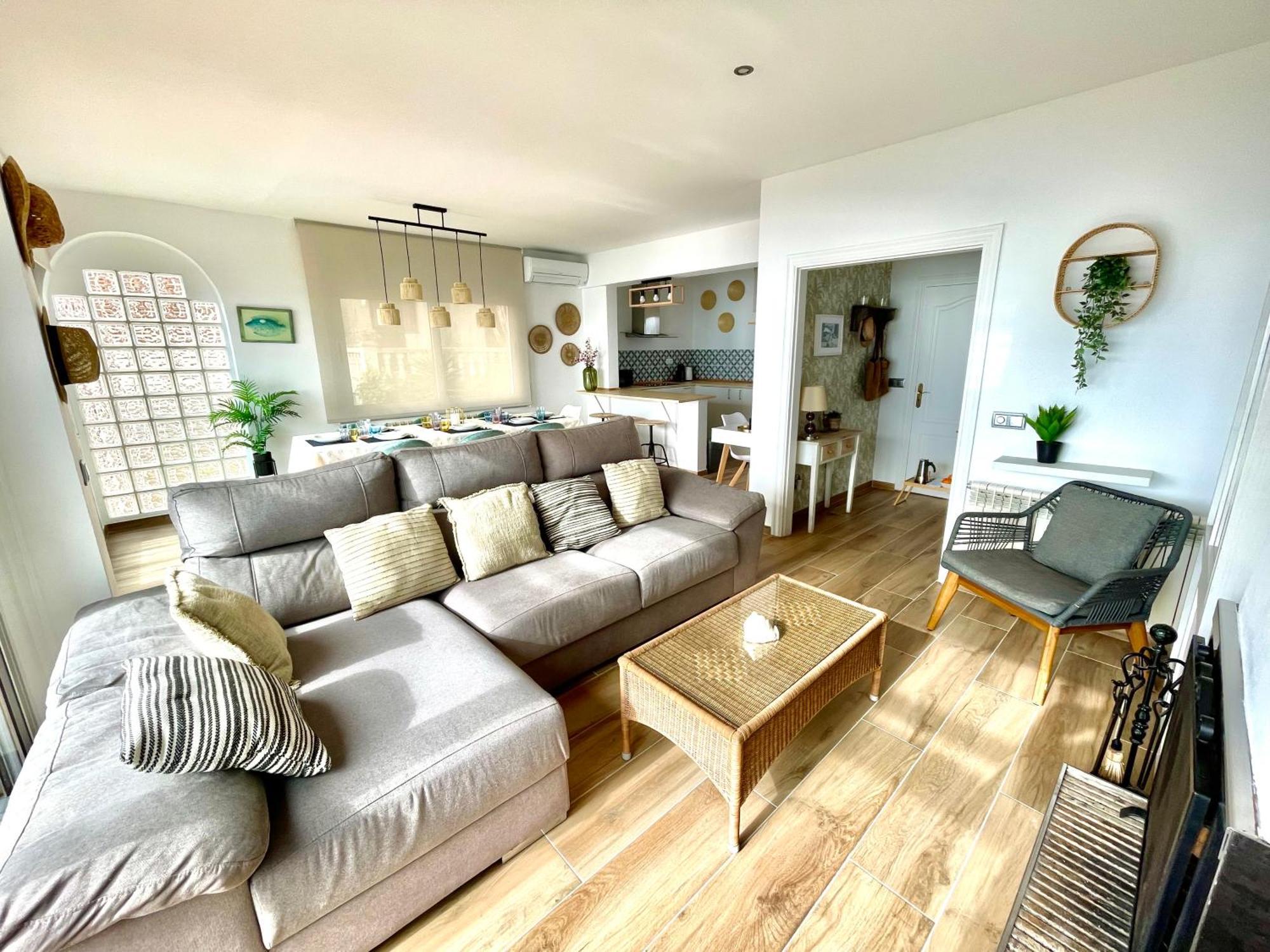 Seahomes Vacations, La Casa Blue Mediterranean Lifestyle Blanes Exterior foto